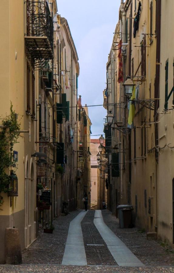 Old Town Apartment Alghero Kültér fotó